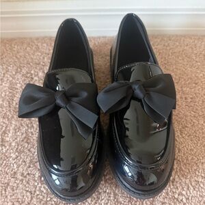 Glossy Black Loafers with Bow Accent